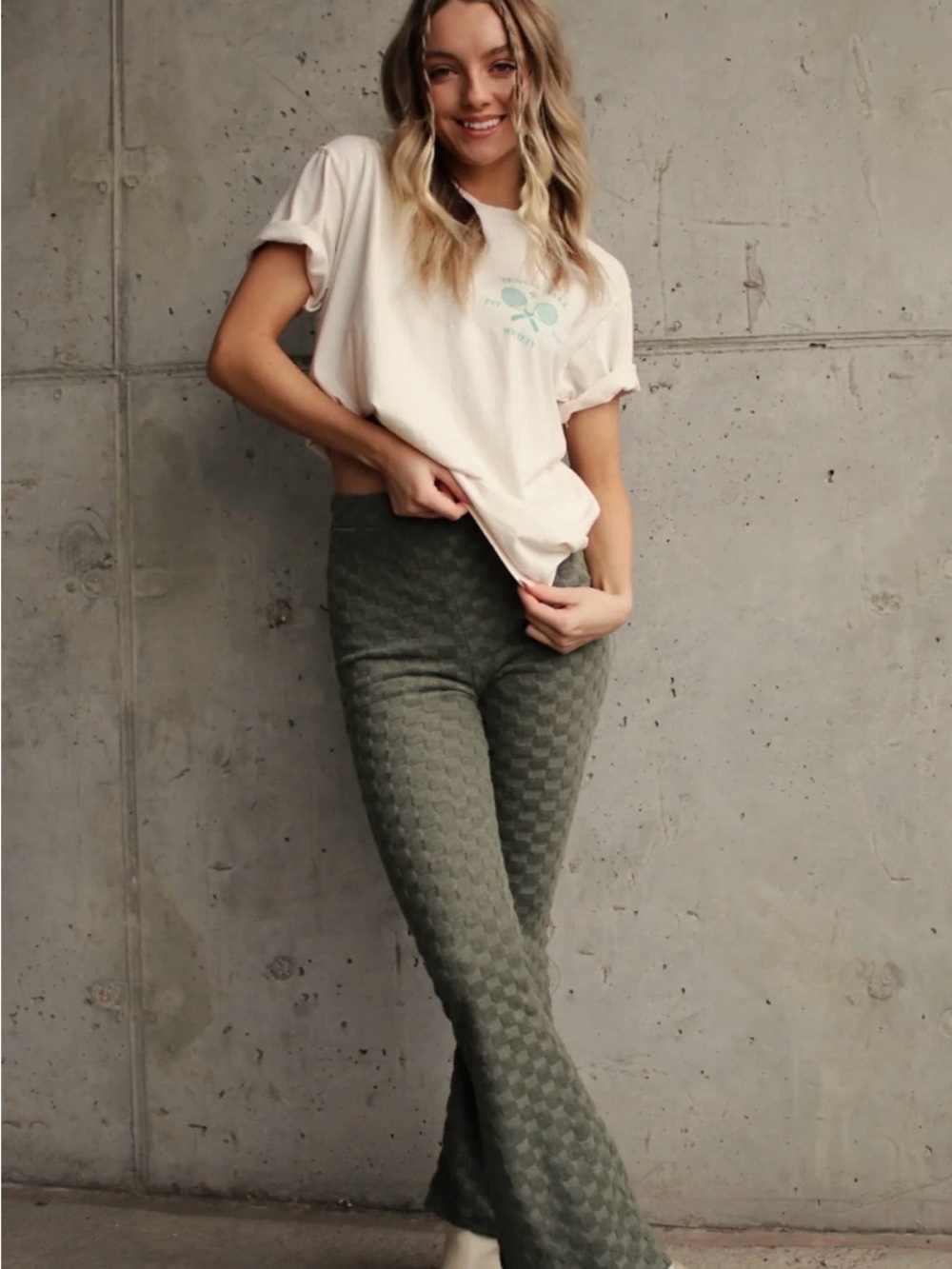 Women's Olive Textured Flare Pants - Picture 2 of 4